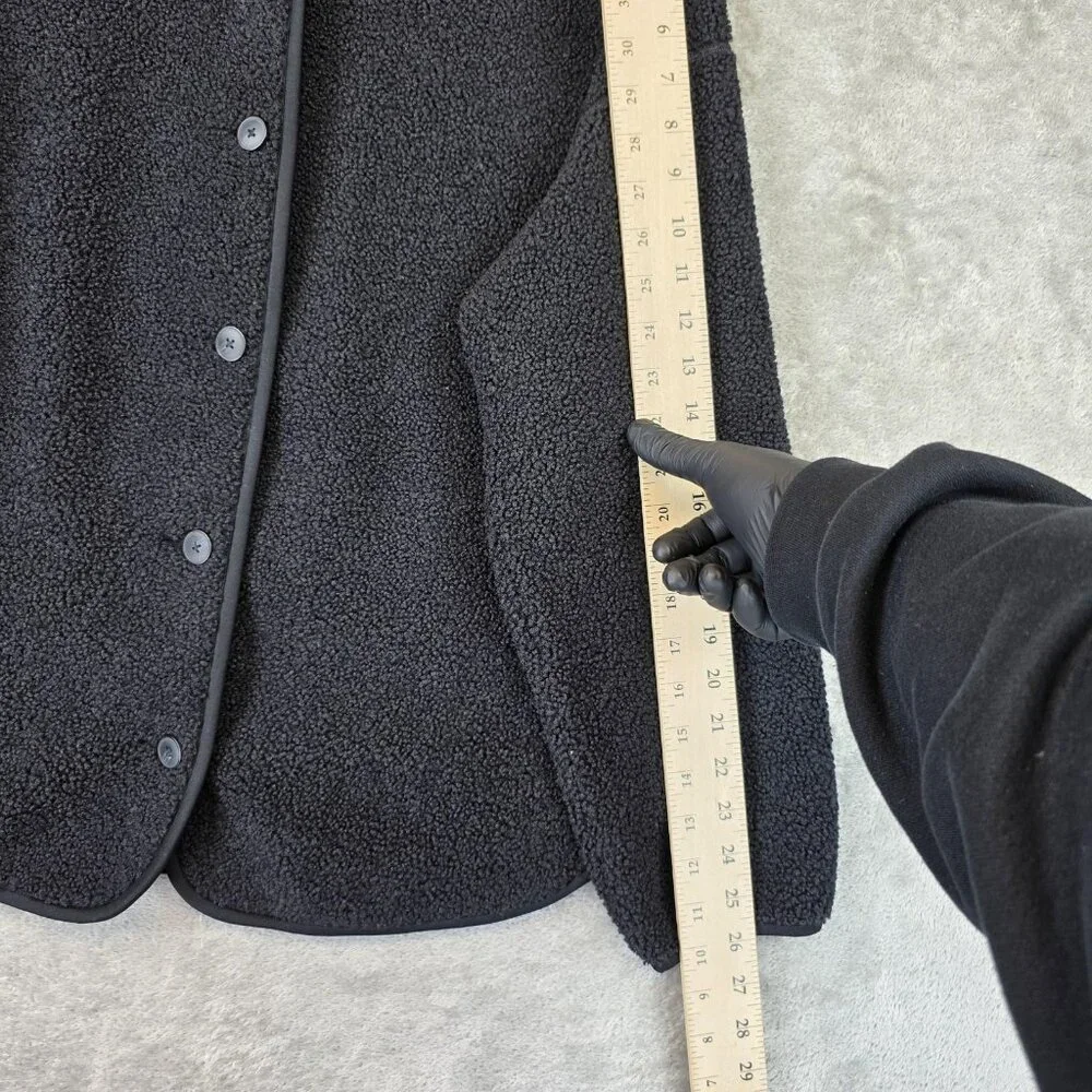 Uniqlo Jacket Womens Medium Black Sherpa Fleece Relaxed Collarless Button - Picture 7 of 10